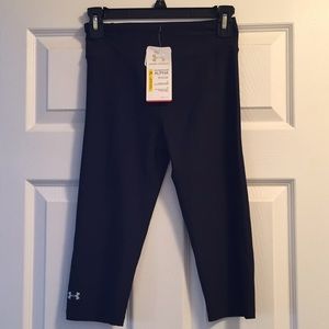 UA Heatgear Capris Women’s XS NWT